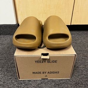Yeezy Slides Ochre